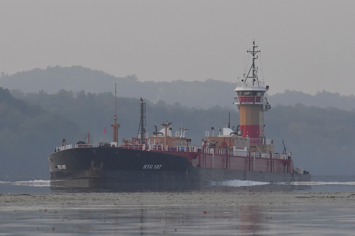 Warm September Mornings on the Hudson River 02